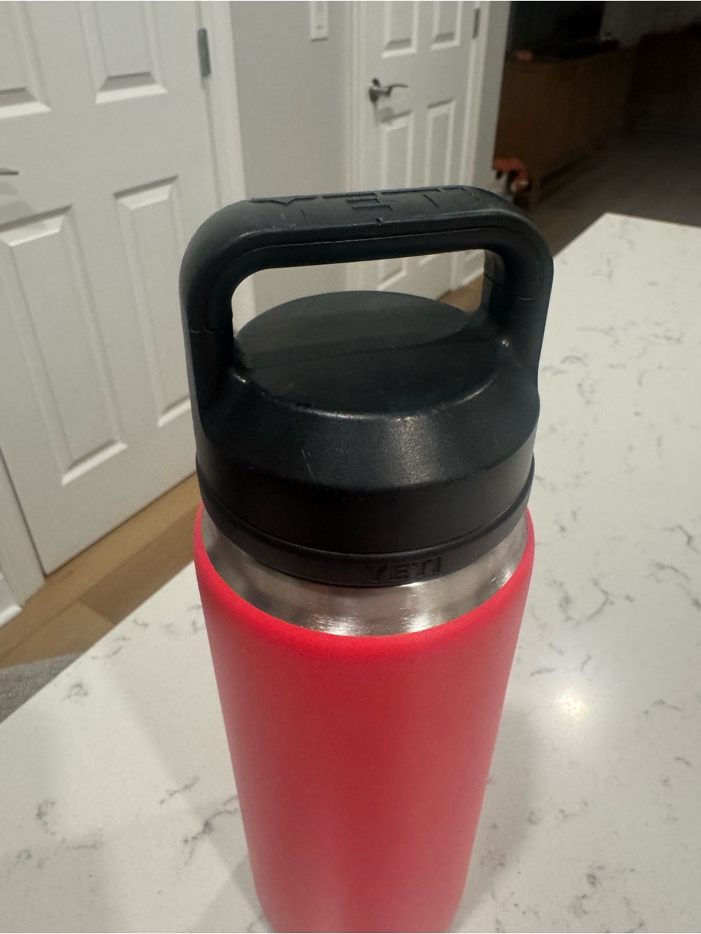 YETI Rambler 26oz Water Bottle with Chug Cap. Bimini Pink Retired - Picture 3 of 6